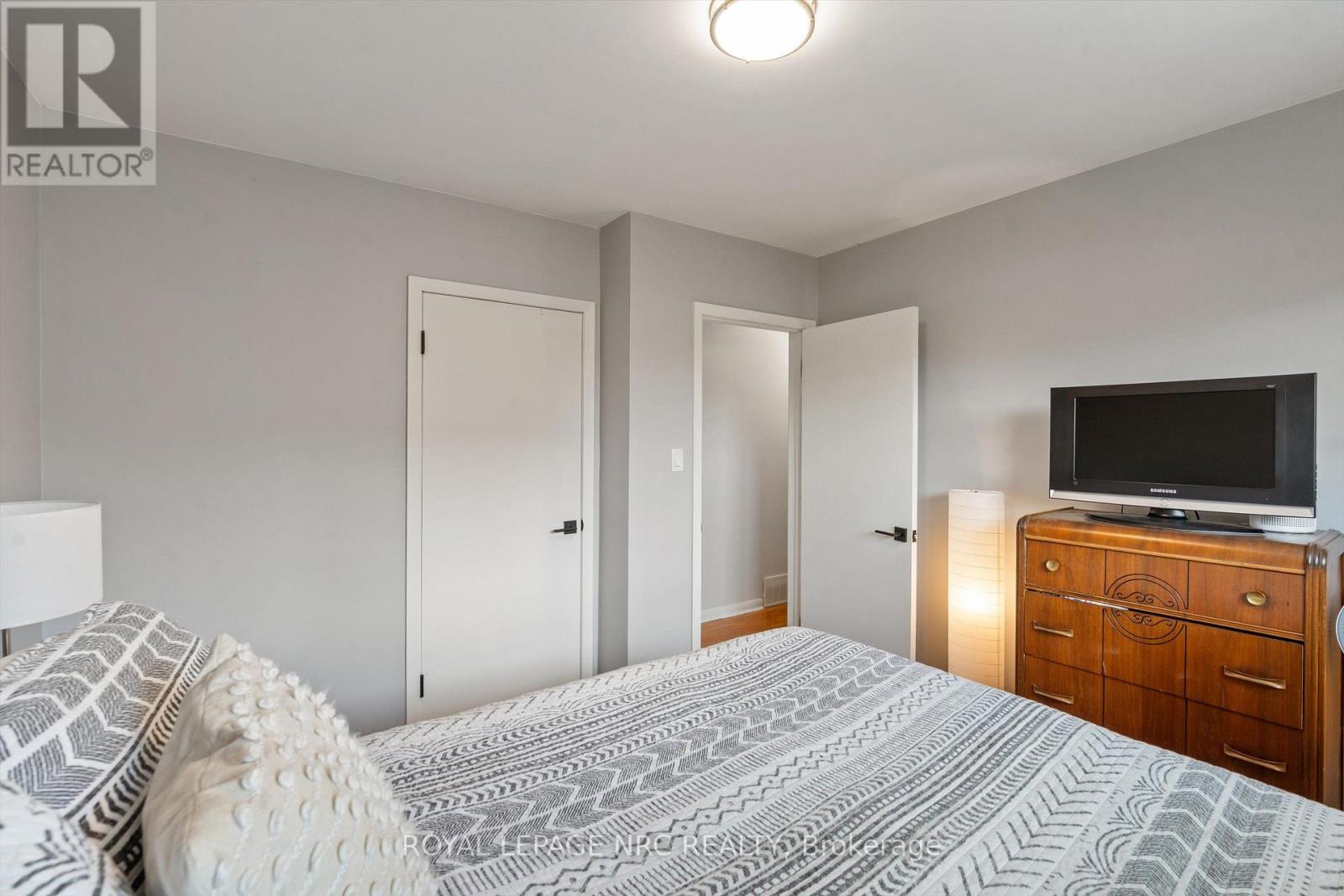 161 CATHERINE STREET - Image 26