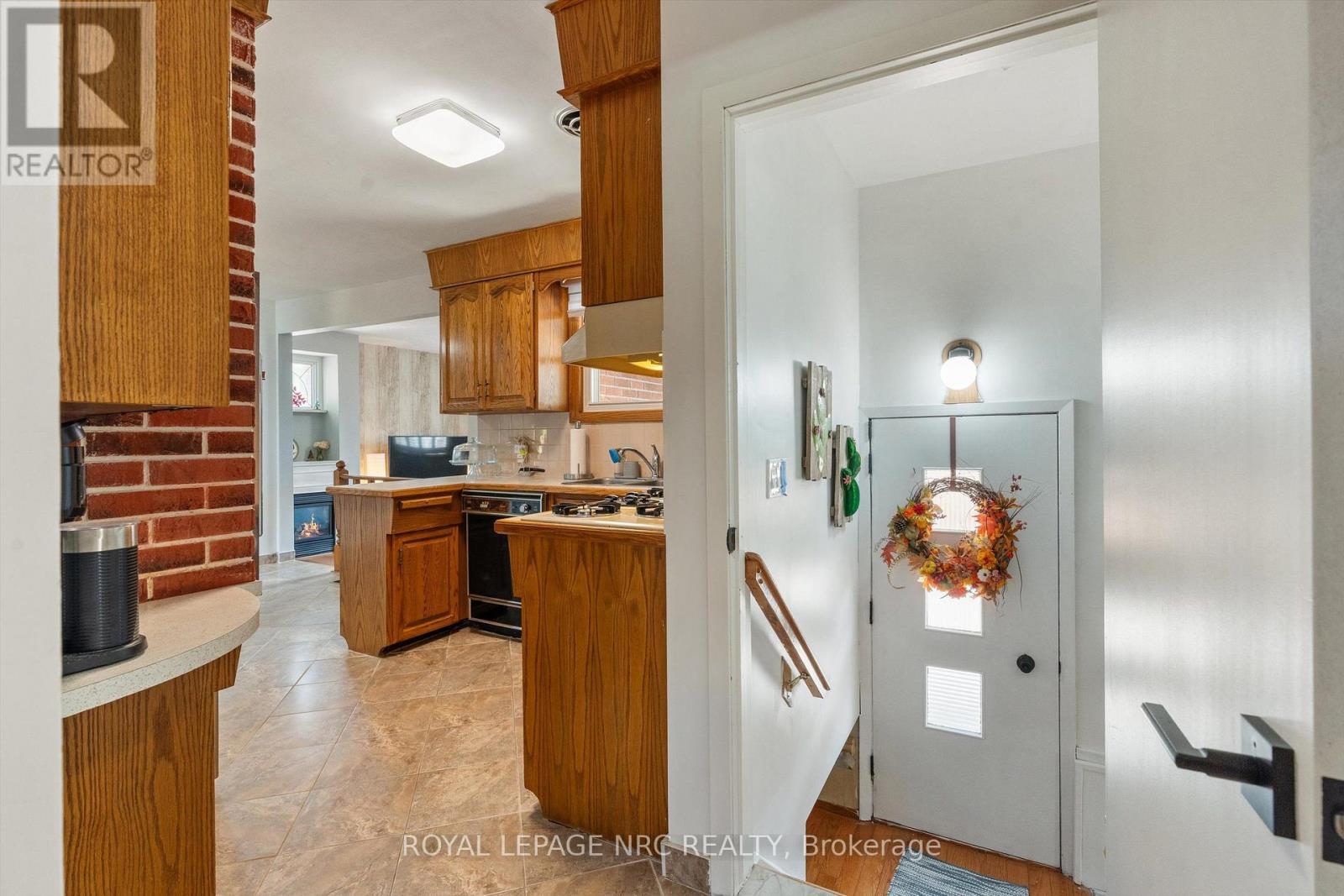 161 CATHERINE STREET - 29
