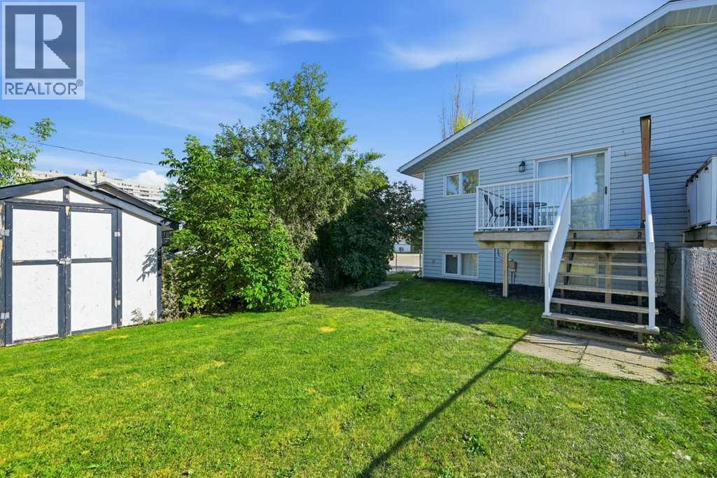 Listing photo – 3702 51 Avenue, Red Deer