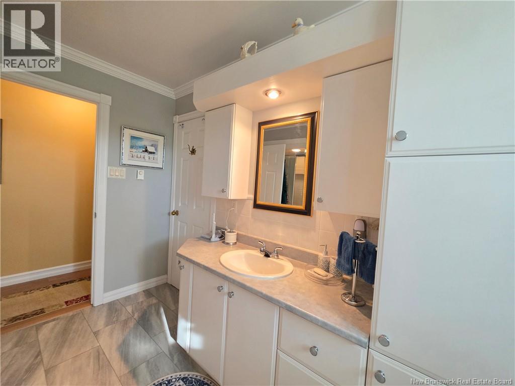 21 Belair Street - 30