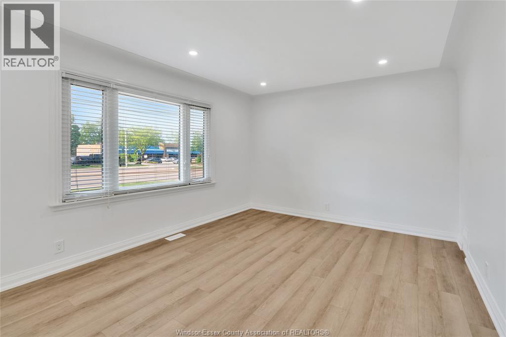 6633 WYANDOTTE Street, Windsor, Ontario, N8S1P5, Windsor, Ontario — photo 4 of 5