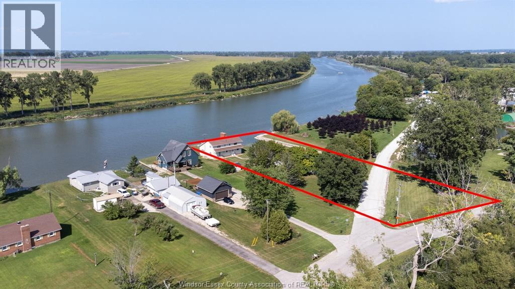 21240 DOCKSIDE - Image 39