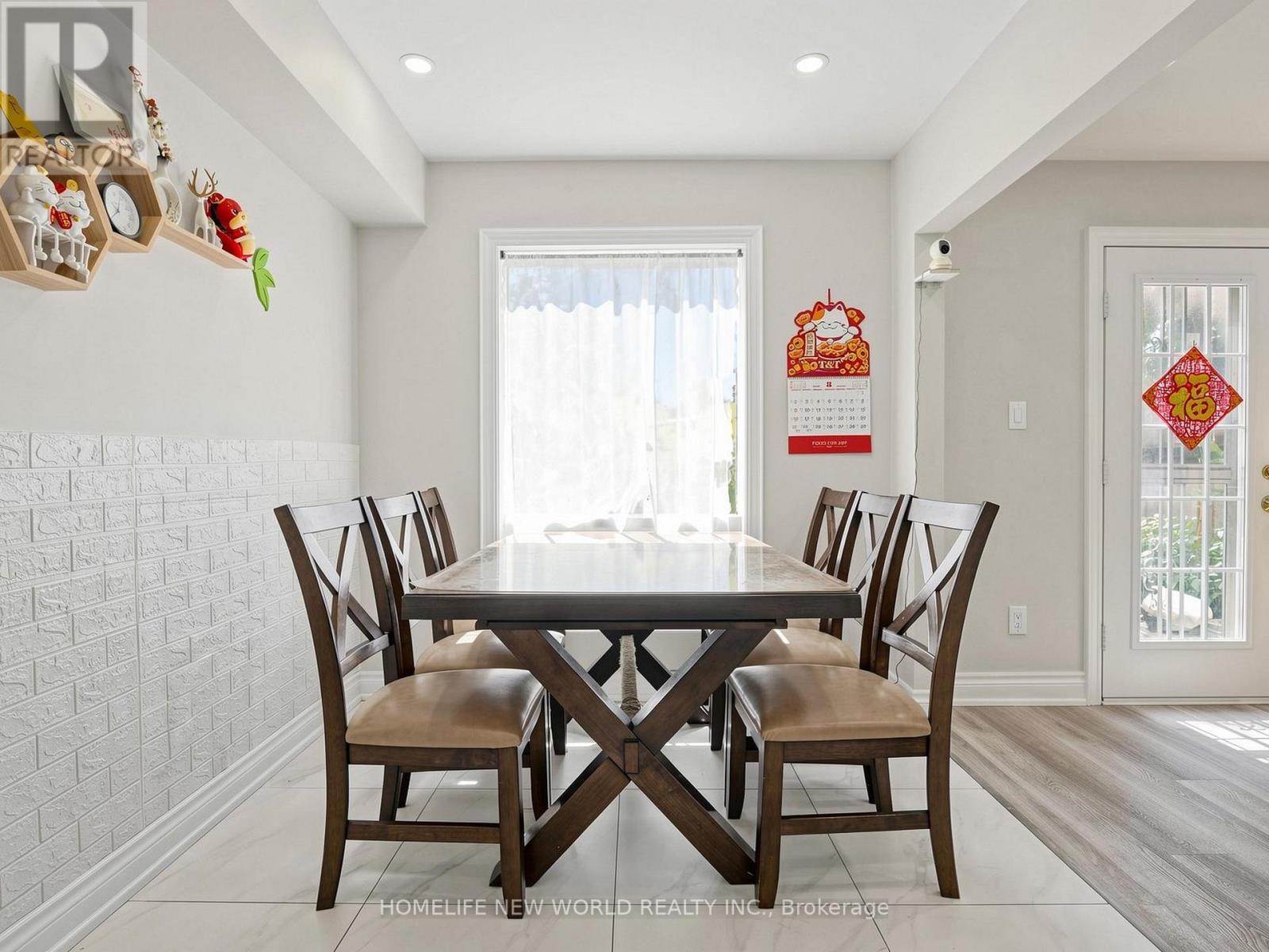 #40 90 CROCKAMHILL DRIVE - Image 12
