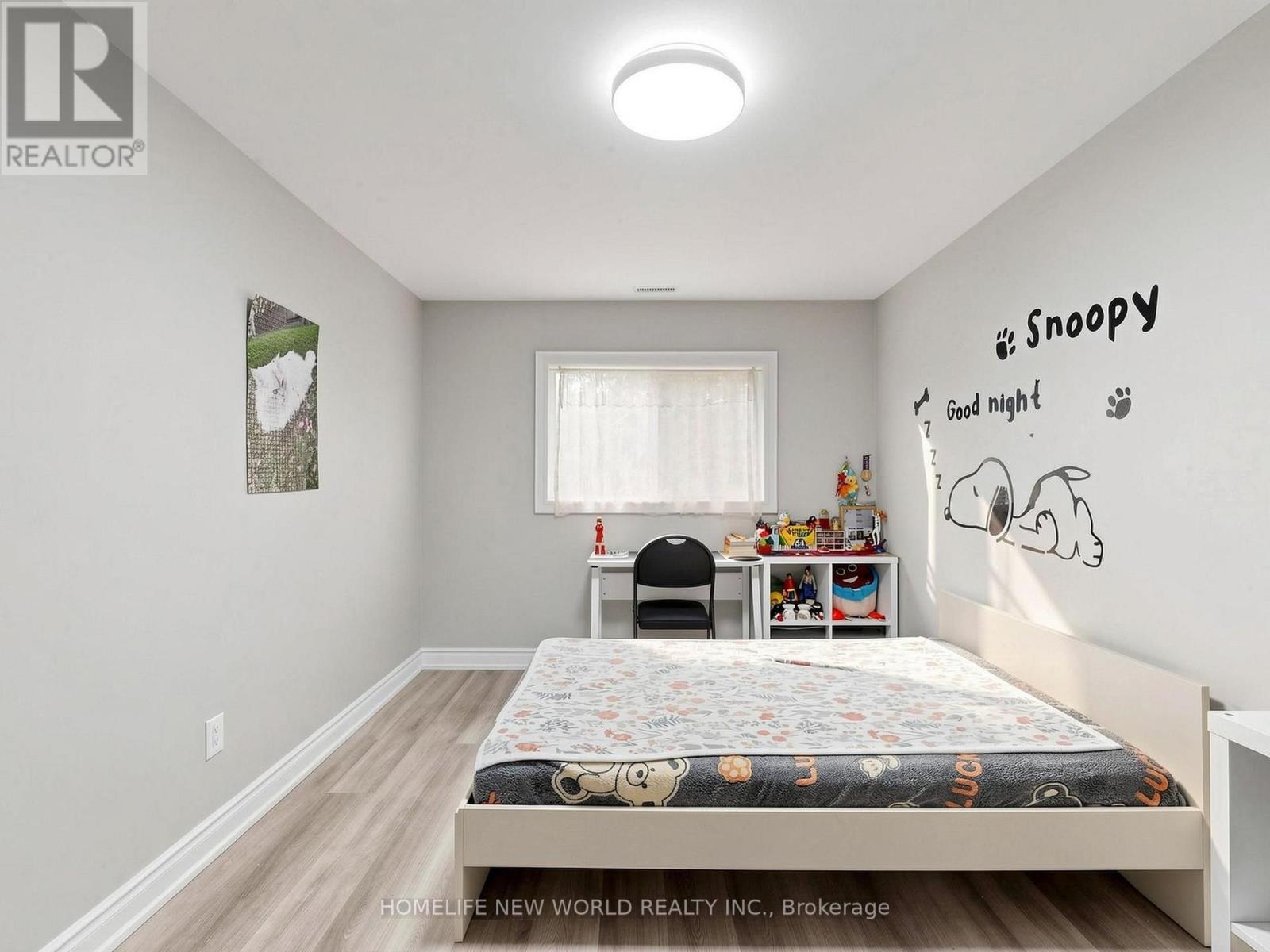 #40 90 CROCKAMHILL DRIVE - 28