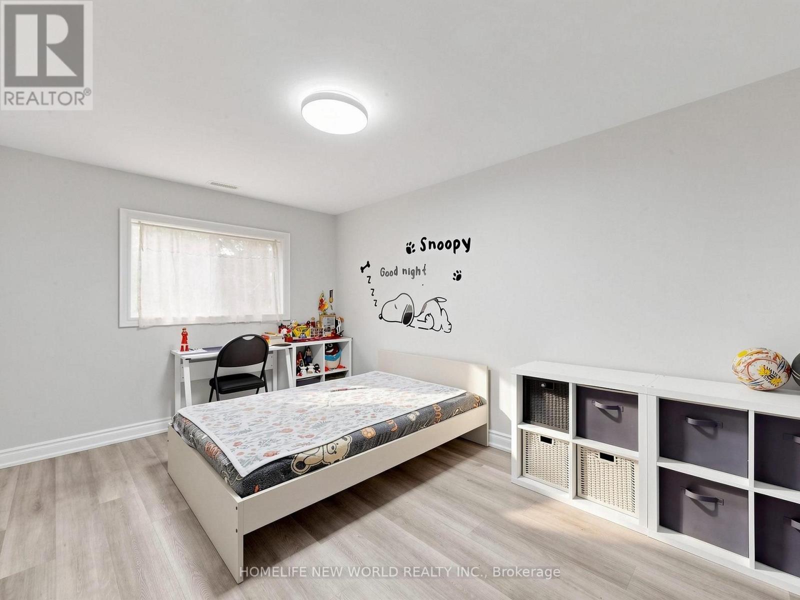 #40 90 CROCKAMHILL DRIVE - 30