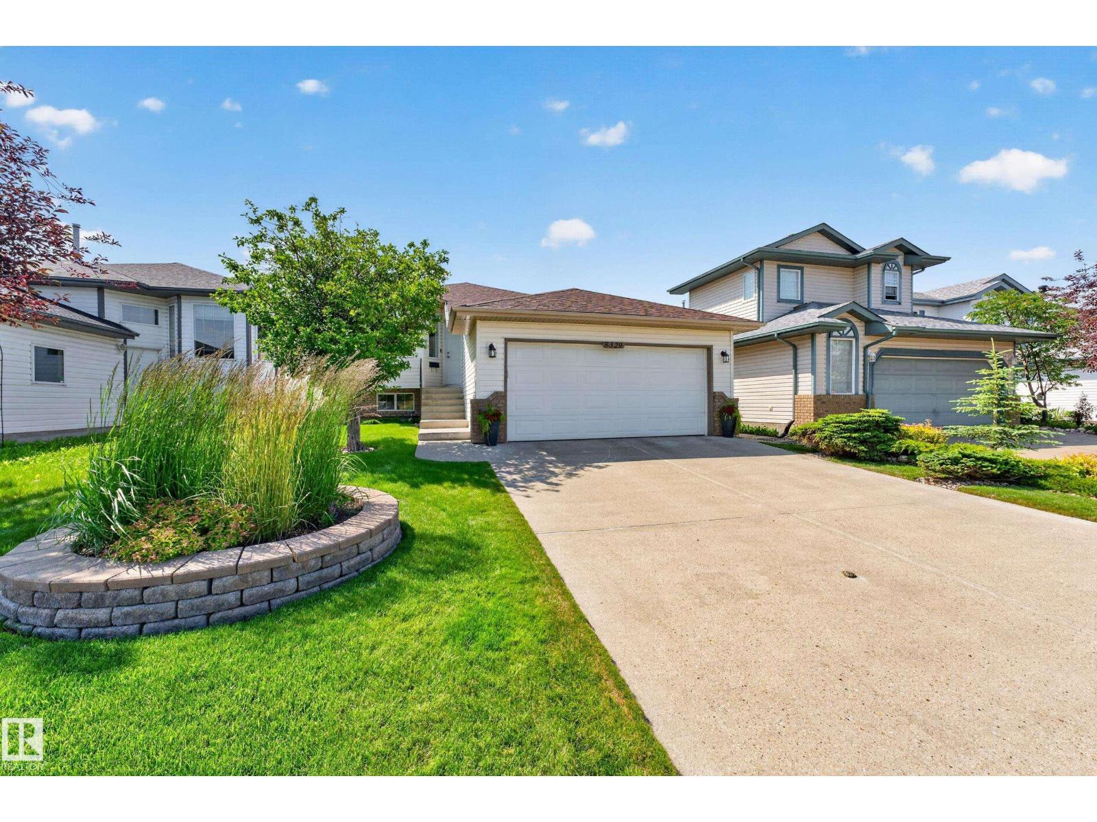 8329 171A AV NW - 4