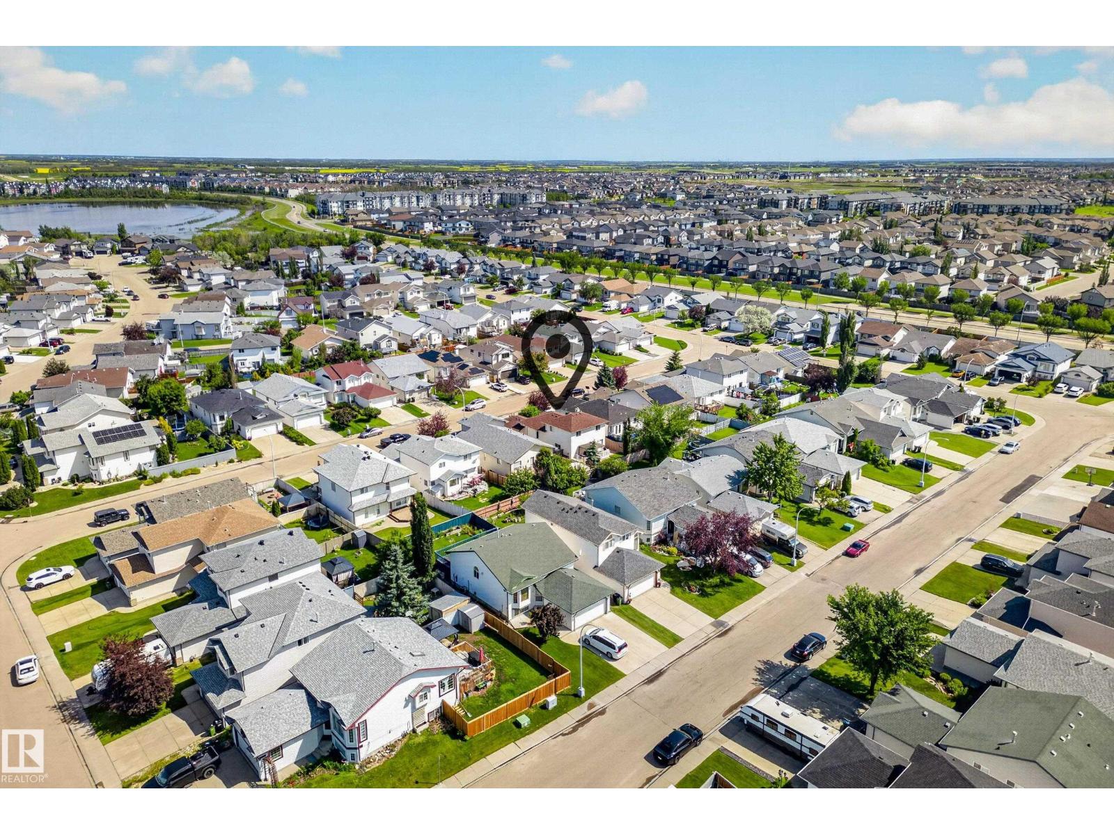 8329 171A AV NW - 52
