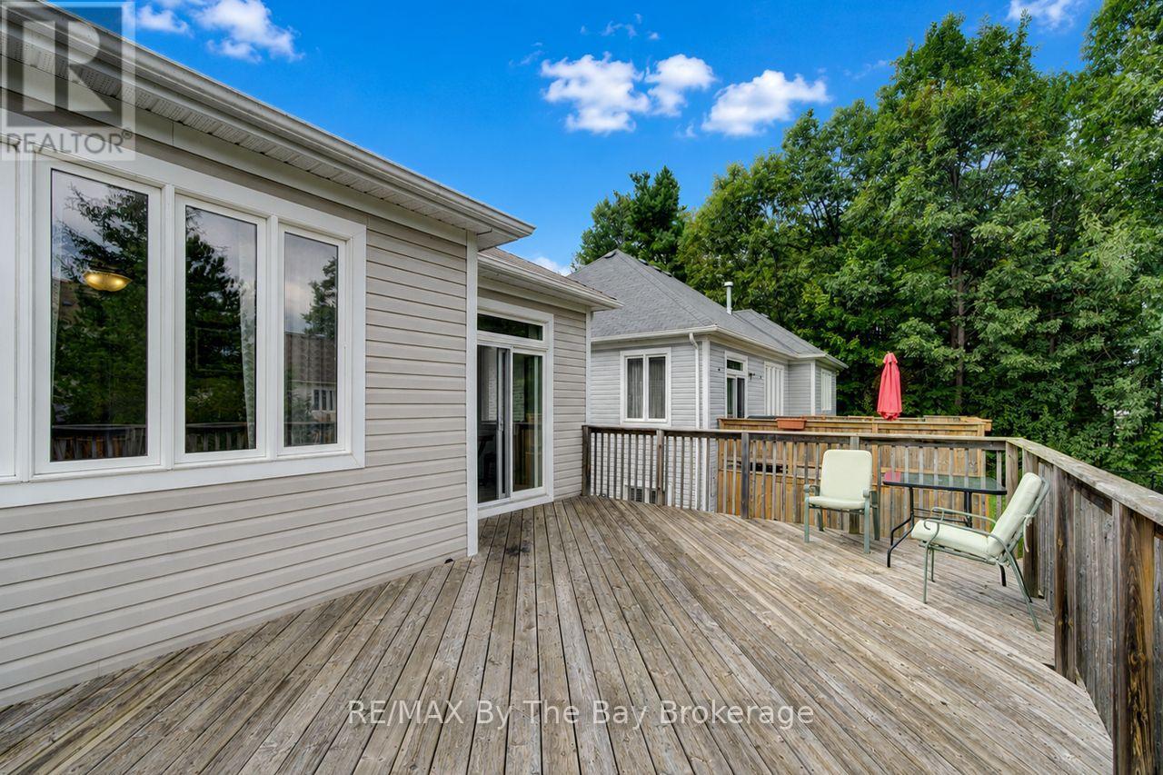 11 GRAND POPLAR LANE - 31