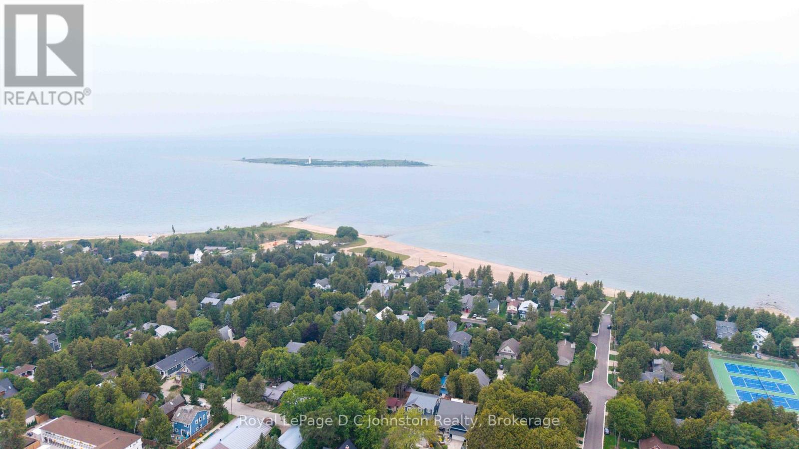 210 LAIRD LANE - 8
