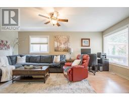 4 Bluegrass Drive, Barrie, ON L4N9N6 Photo 13