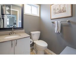 4 Bluegrass Drive, Barrie, ON L4N9N6 Photo 15