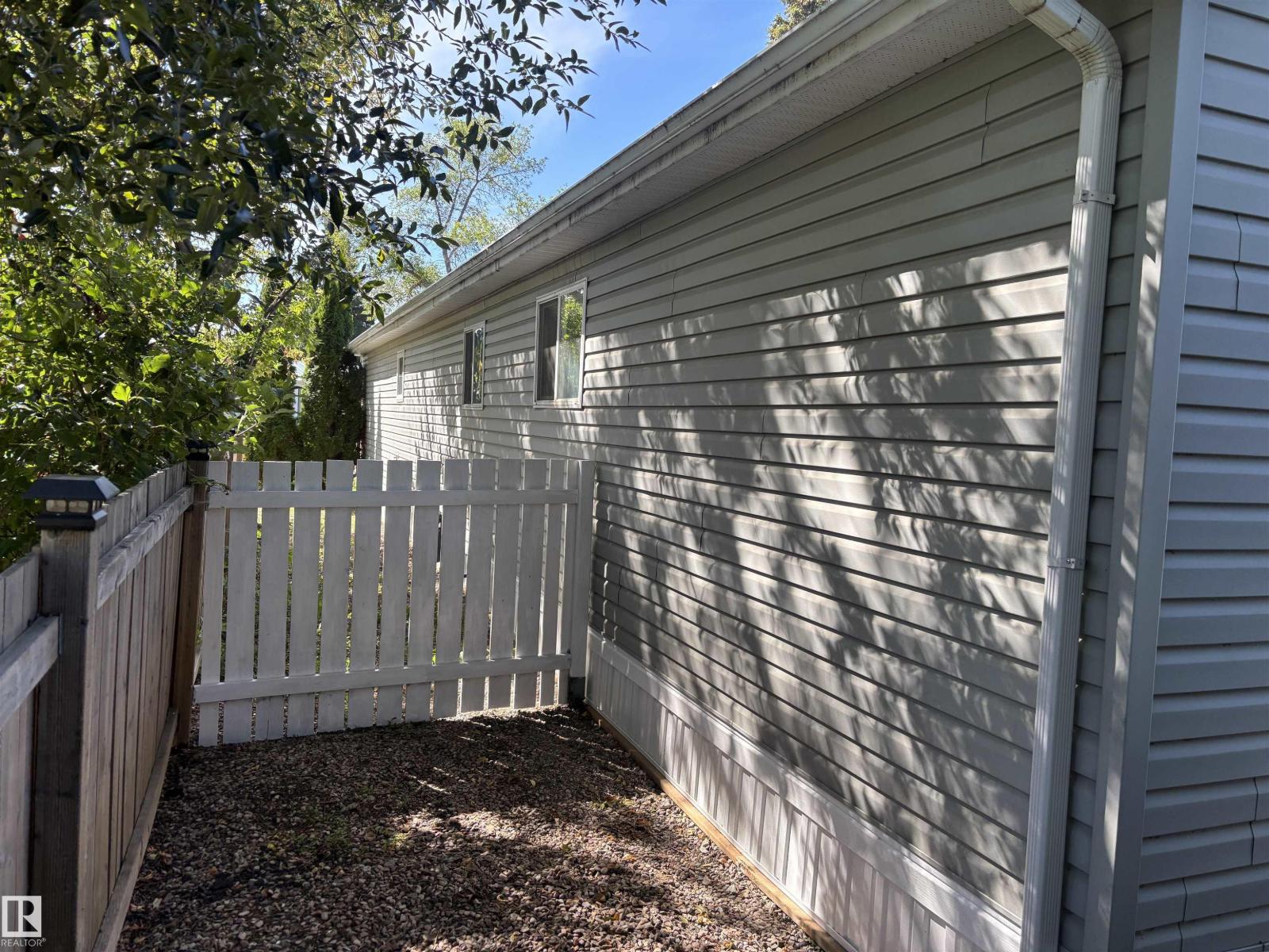 56 Rim RD NW - Image 36