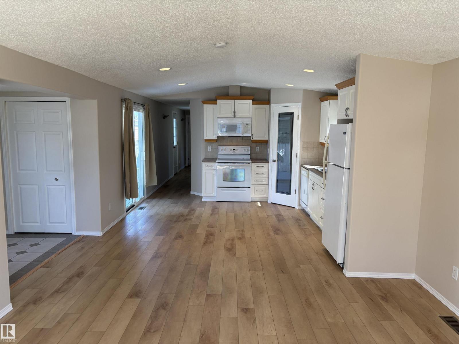 56 Rim RD NW - Image 8
