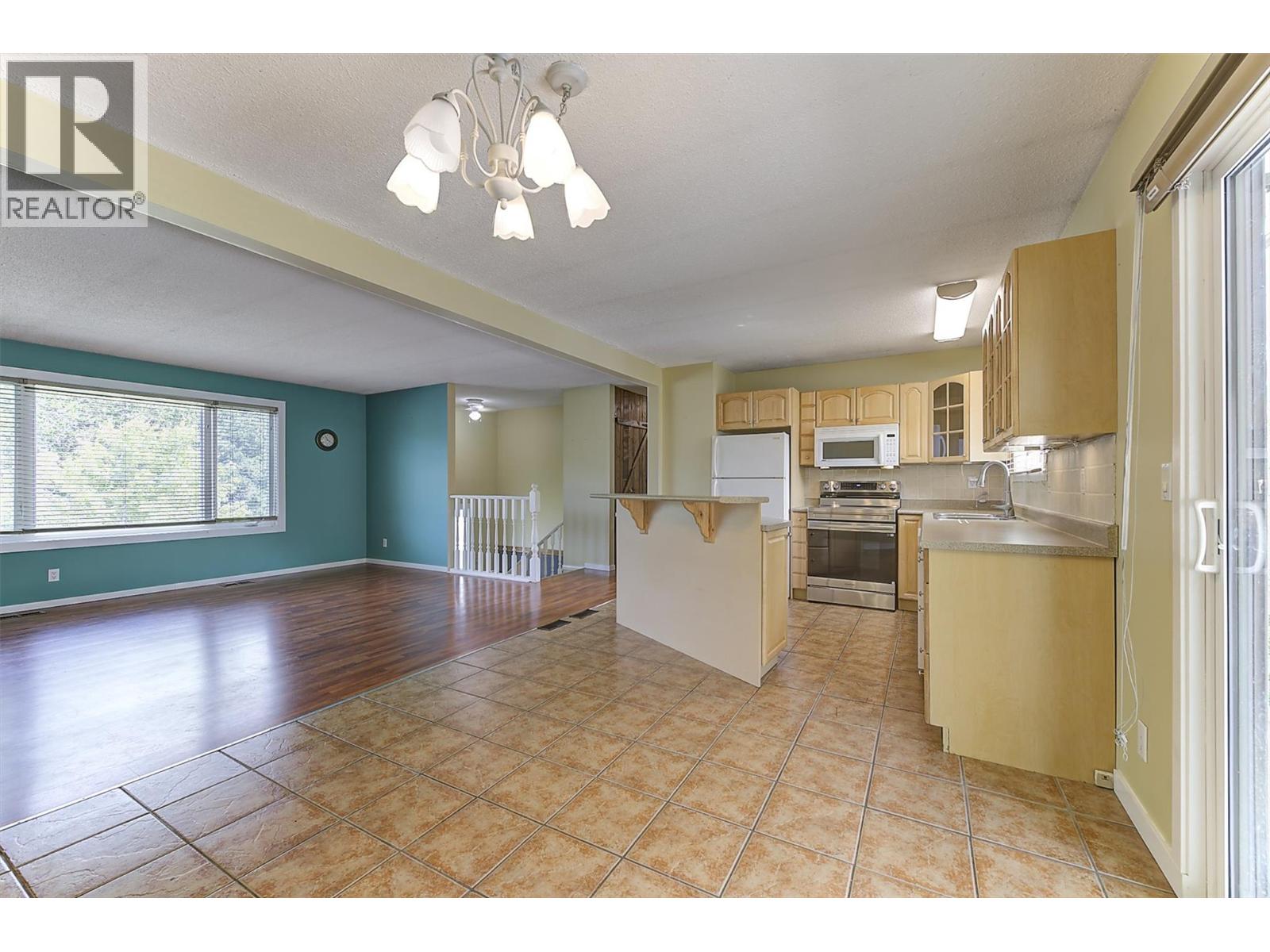  1392 Elm Street, Kelowna