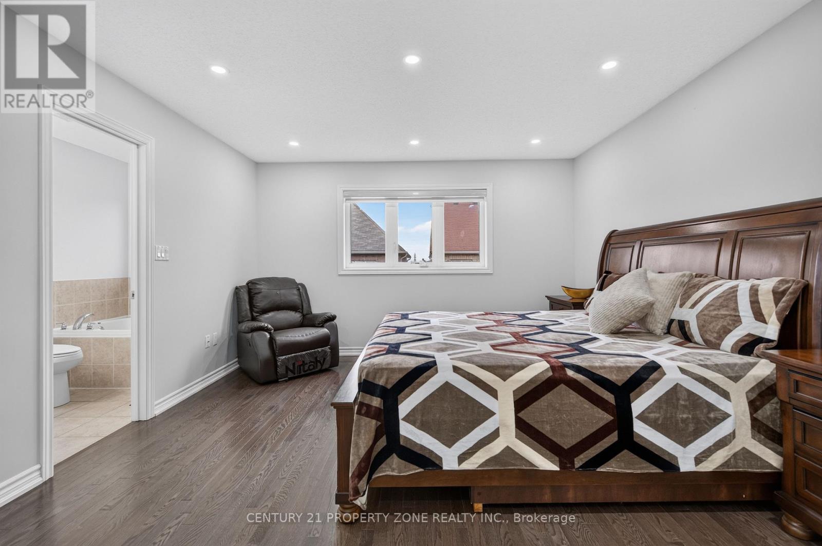 11 SELSDON STREET - 24