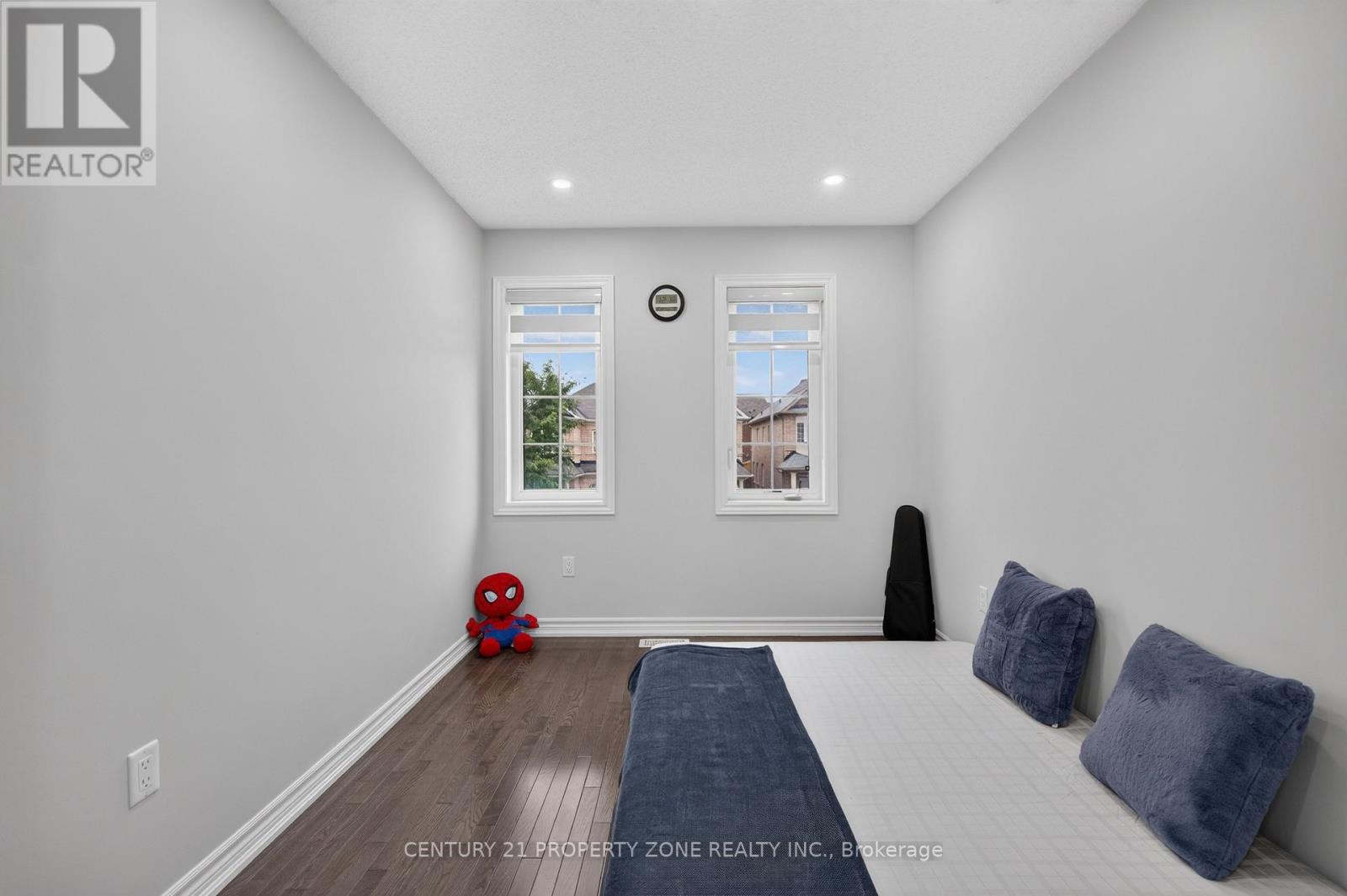 11 SELSDON STREET - 35