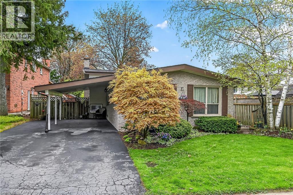 Photo of 582 WOODVIEW Road