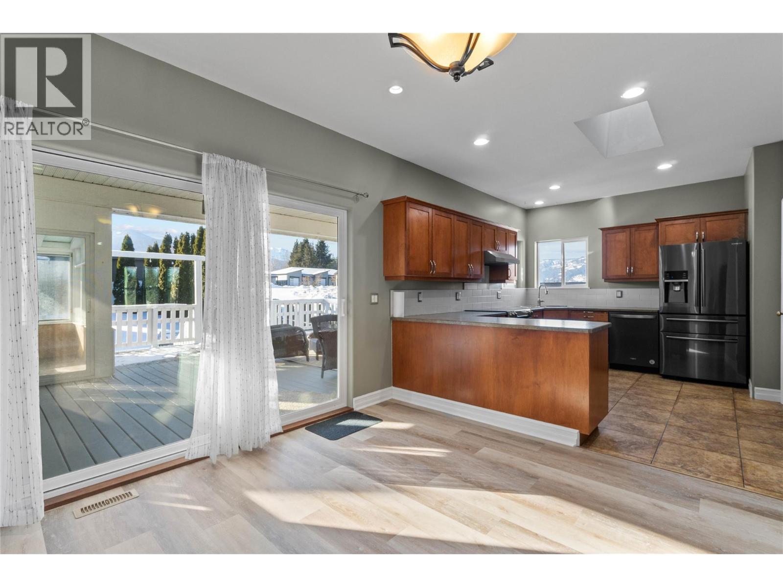 2860 15 Avenue NE, Salmon Arm