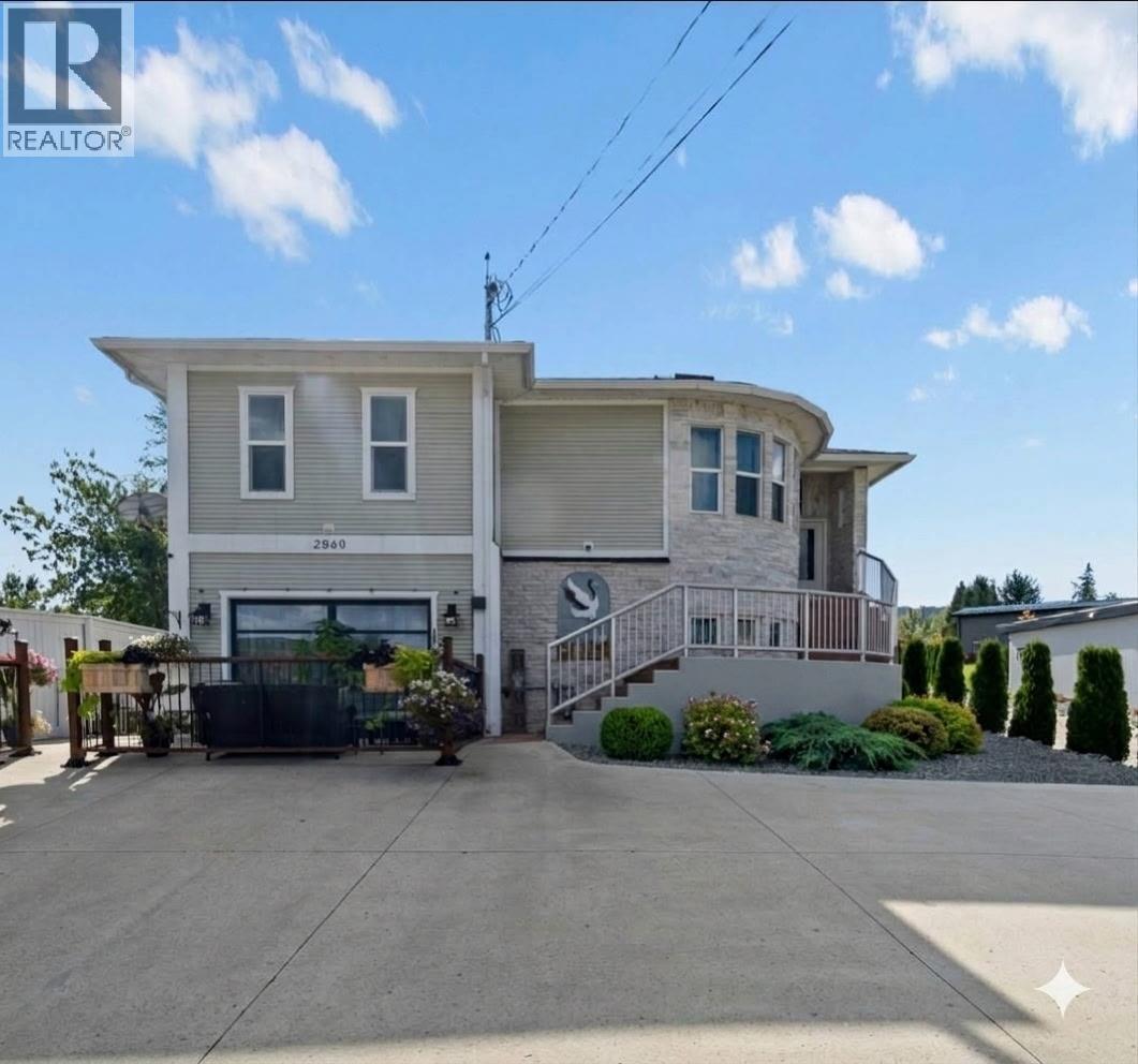 2860 15 Avenue NE, Salmon Arm