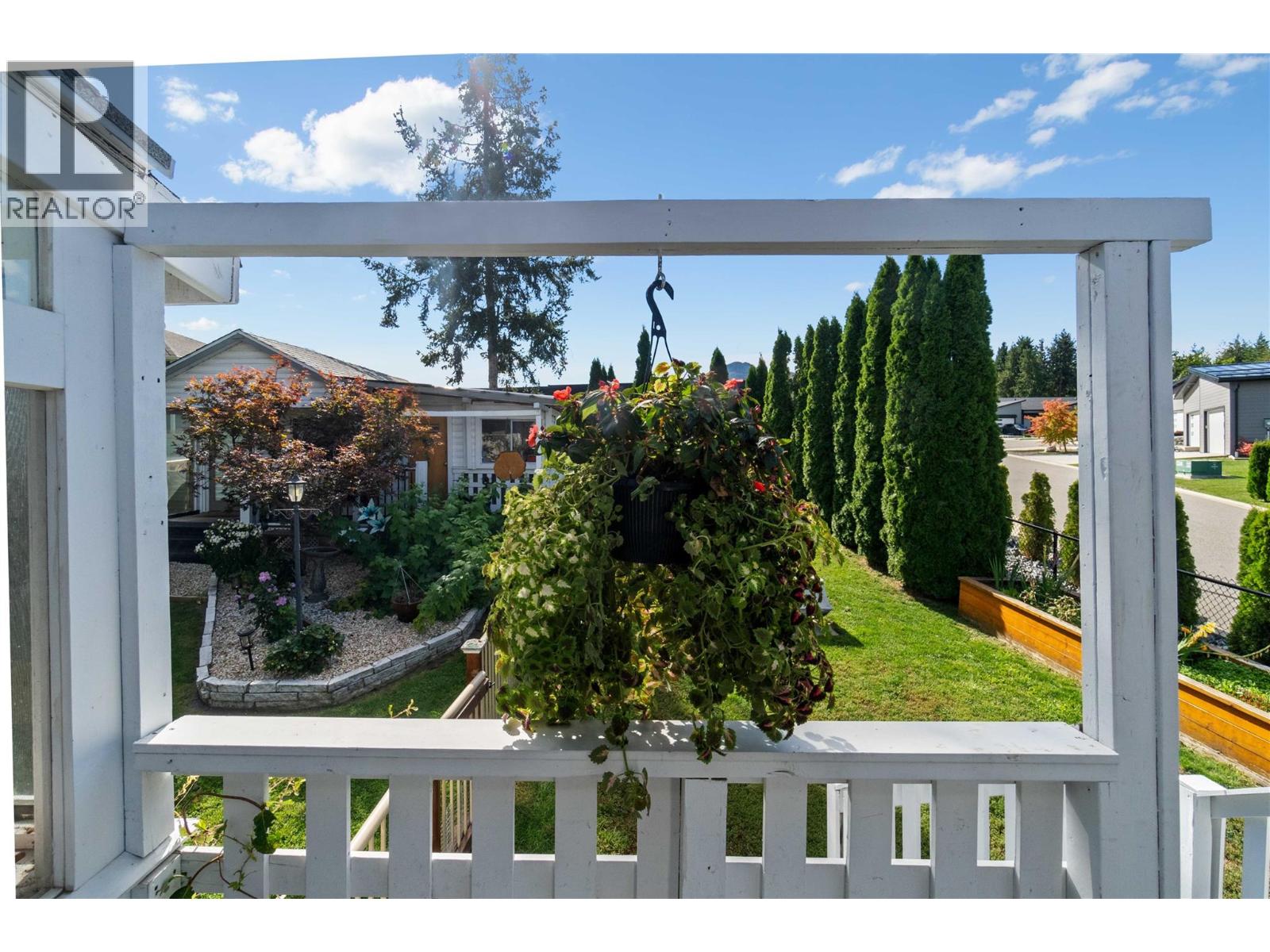 2860 15 Avenue NE, Salmon Arm