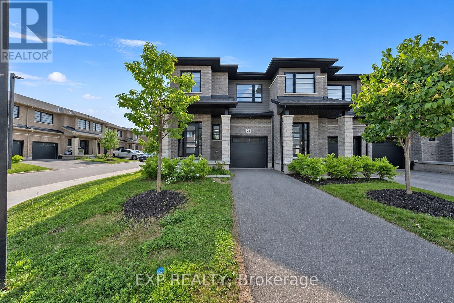 #20 520 GREY STREET - Image 26