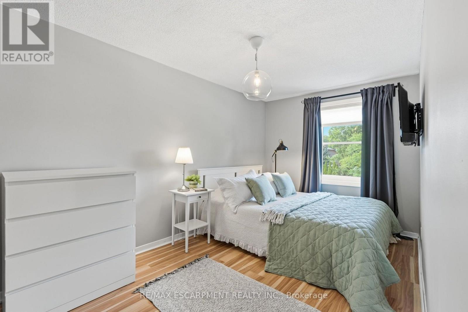 #50 1115 PARAMOUNT DRIVE - Image 23