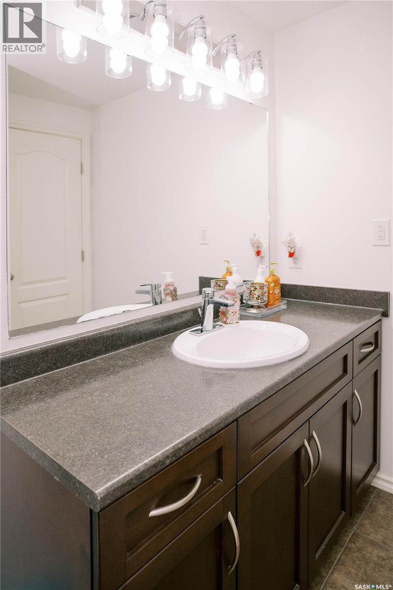 513 L AVENUE N, Saskatoon — photo 21