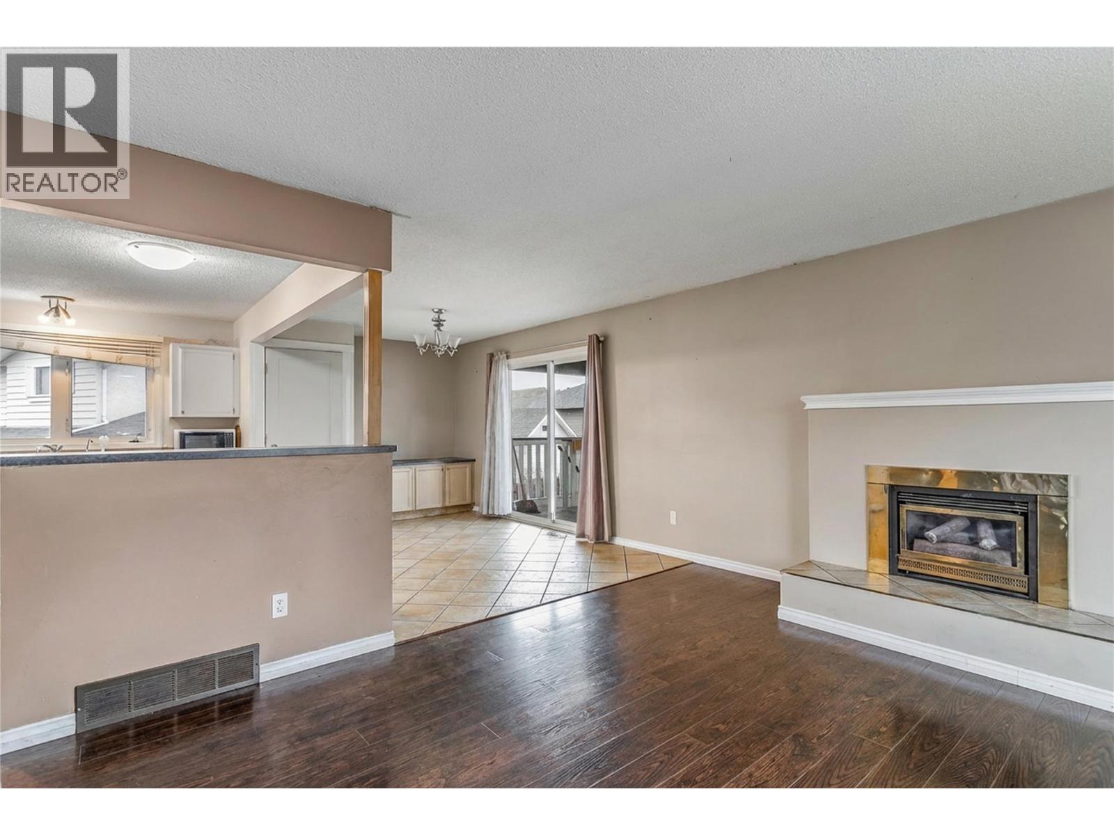 758 Josselyn Court, Kelowna