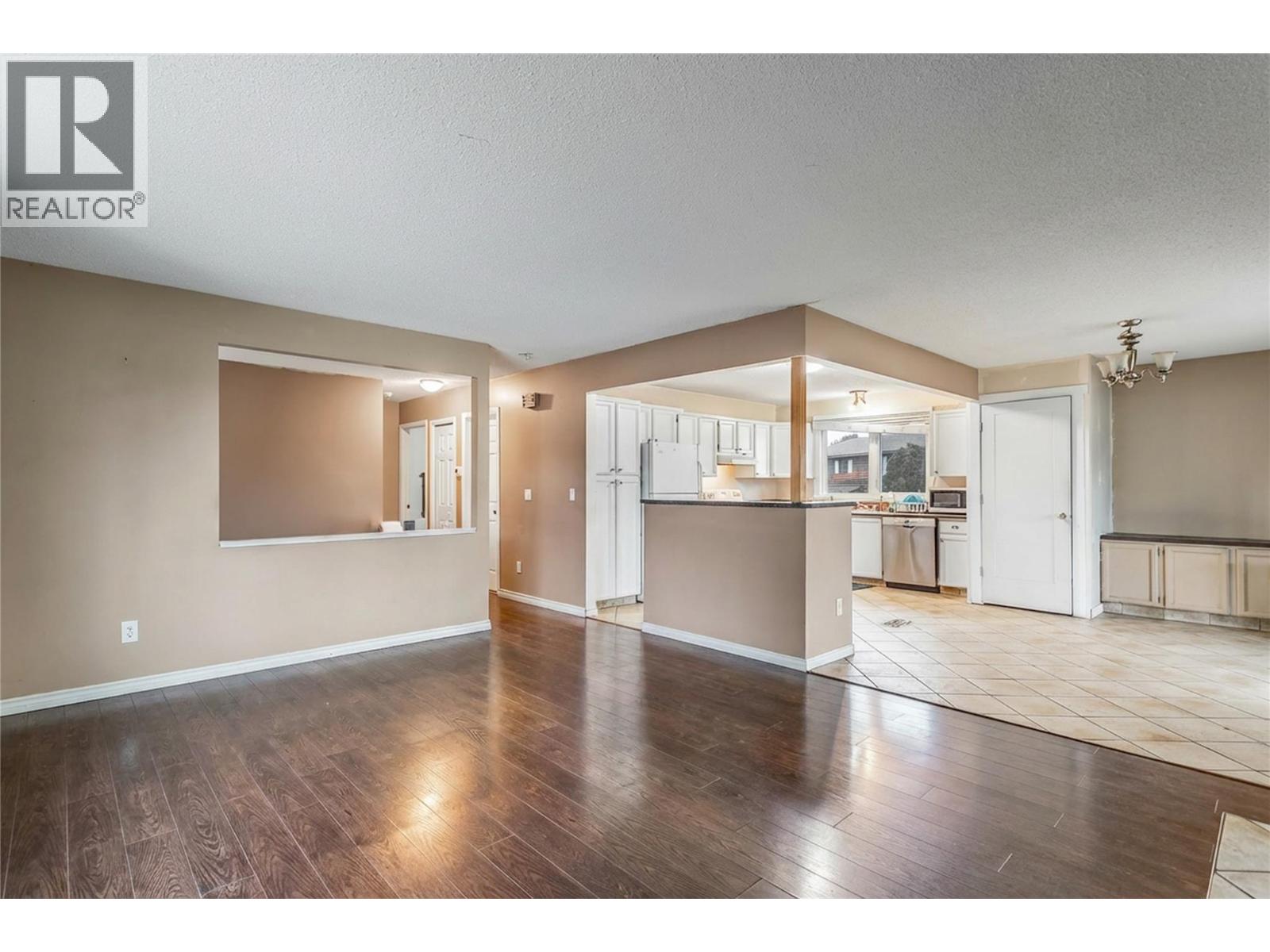 758 Josselyn Court, Kelowna