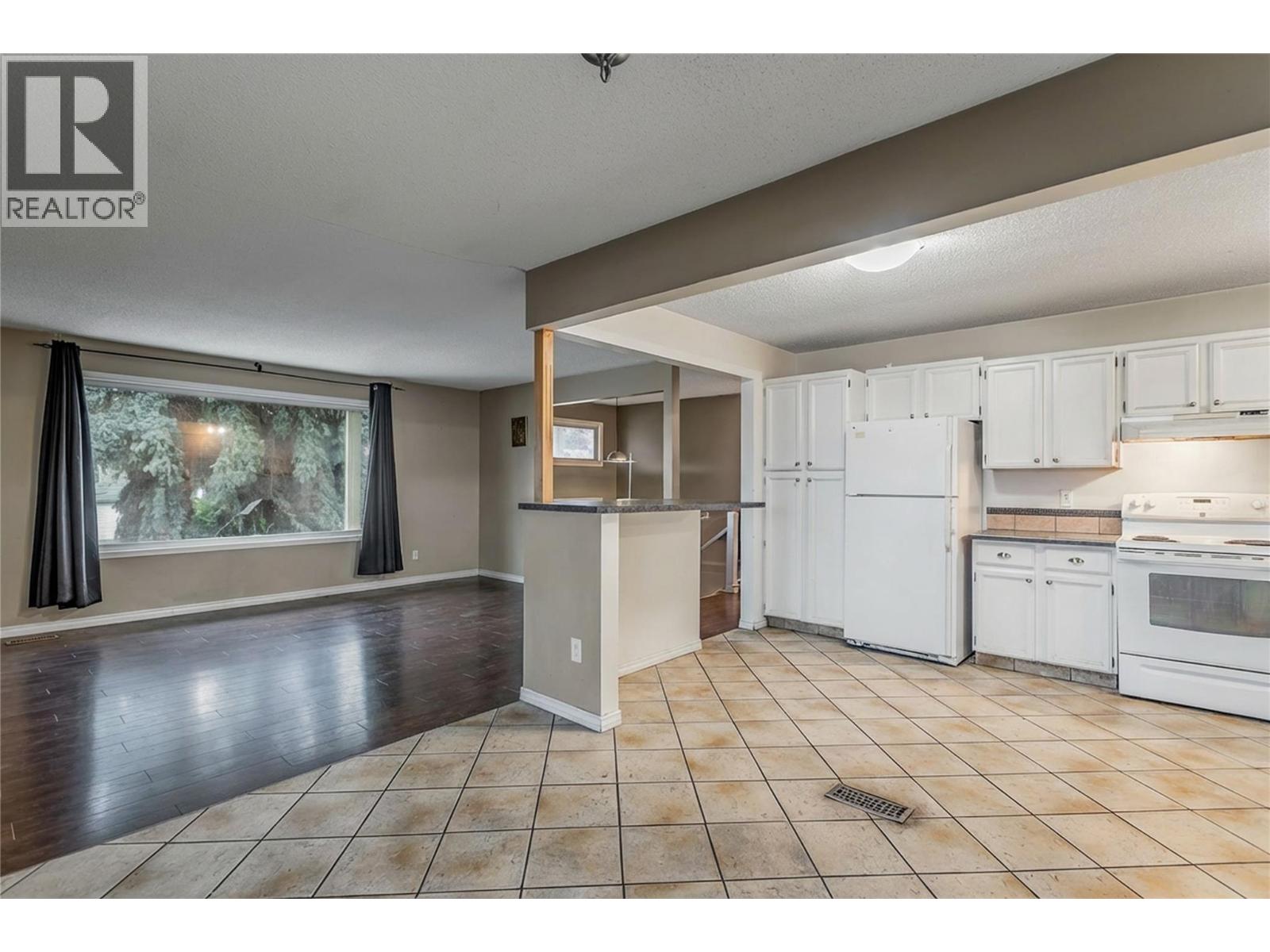 758 Josselyn Court, Kelowna