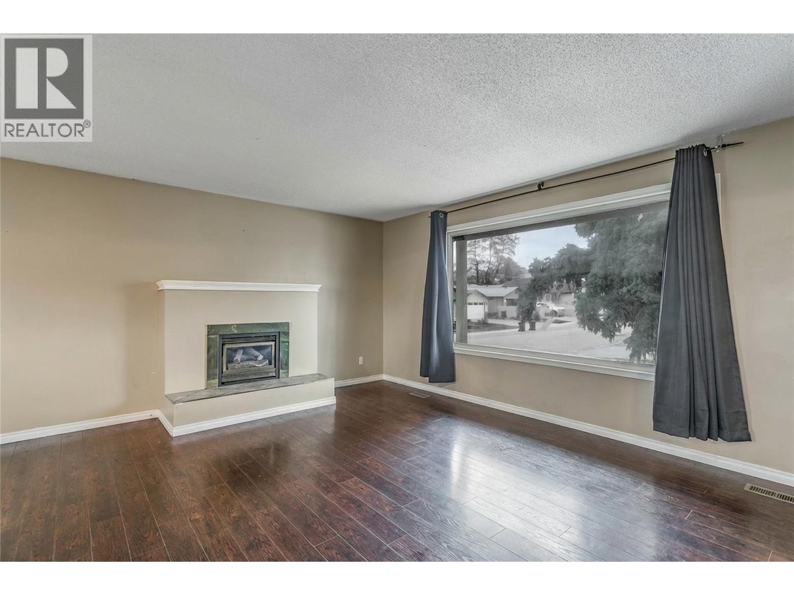 758 Josselyn Court, Kelowna
