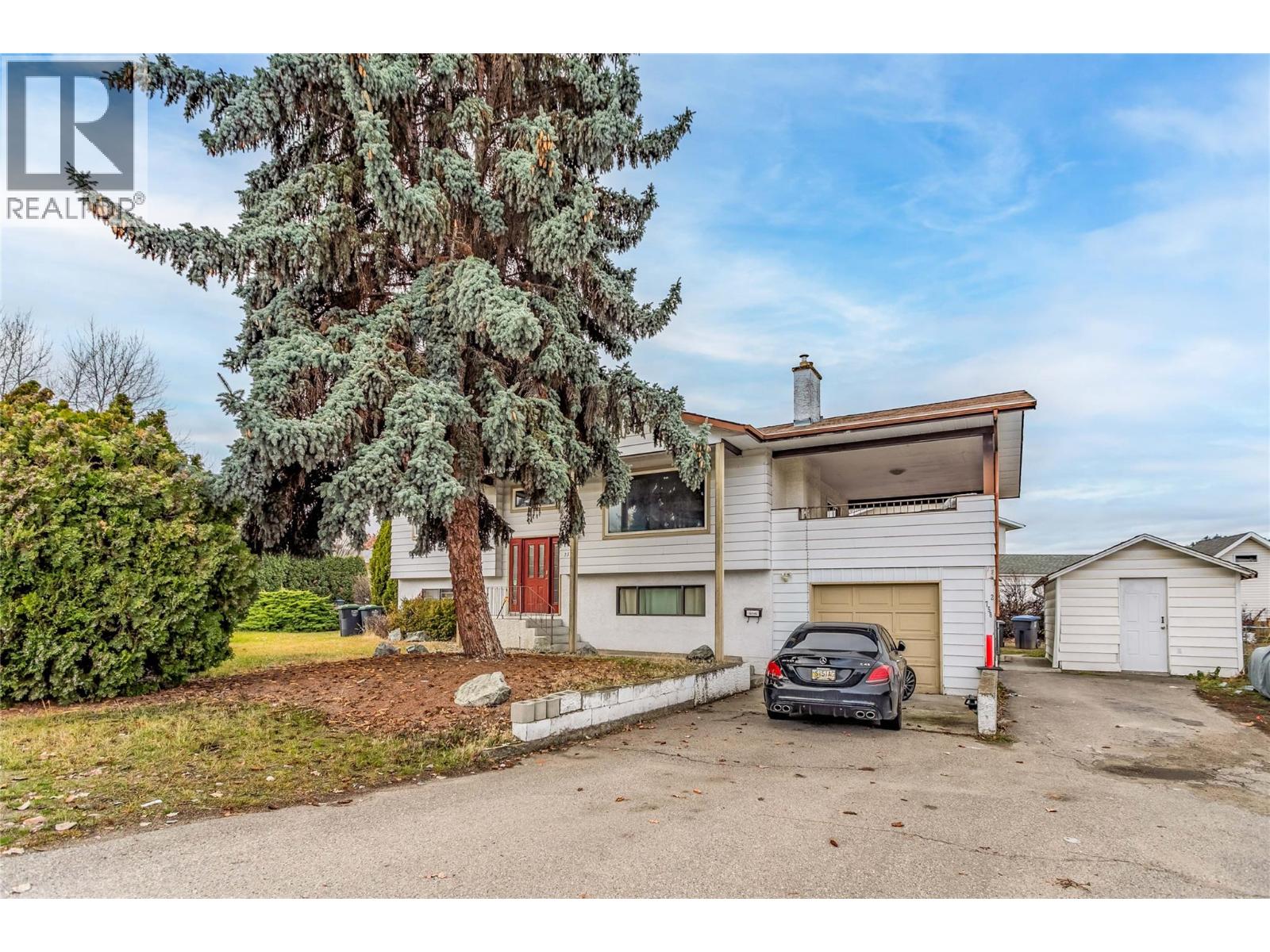 758 Josselyn Court, Kelowna