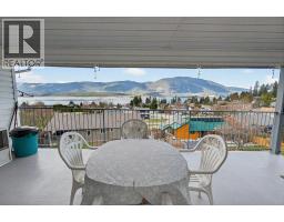 4751 Lakeshore Road Ne, Salmon Arm, BC V1E3N8 Photo 43