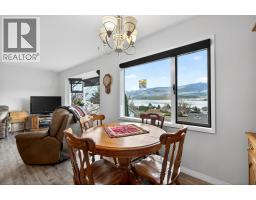 4751 Lakeshore Road Ne, Salmon Arm, BC V1E3N8 Photo 21