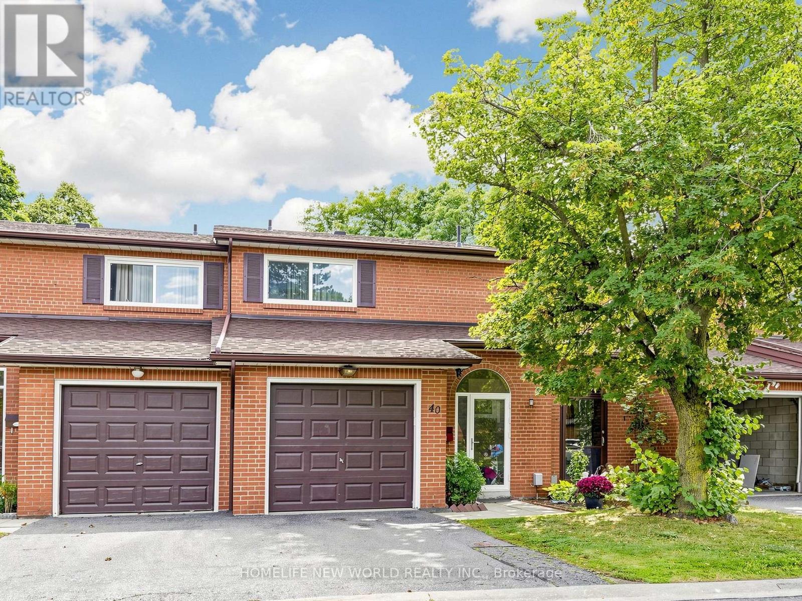 #40 90 CROCKAMHILL DRIVE - 1