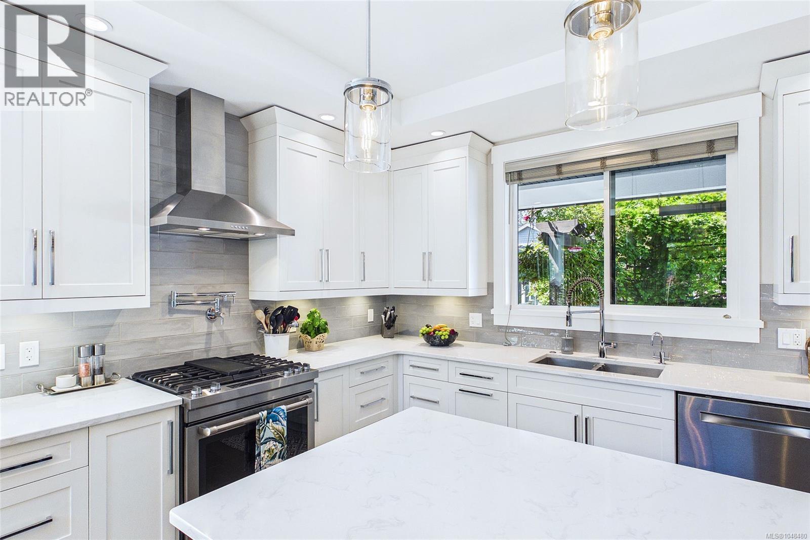 3778 Marjorie Way - 17