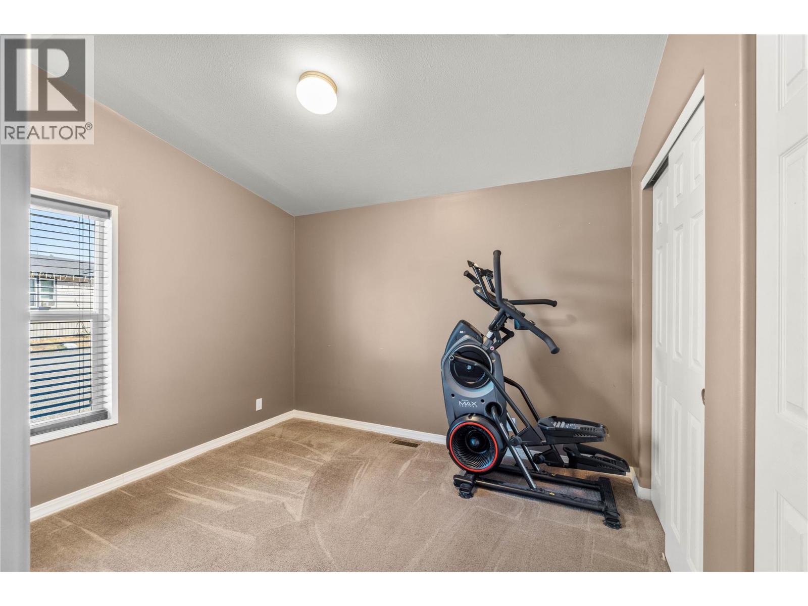 #38 2815 PRINCETON KAMLOOPS Highway - Image 15