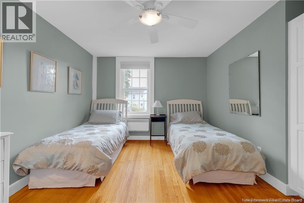 204 Montague Street - 20