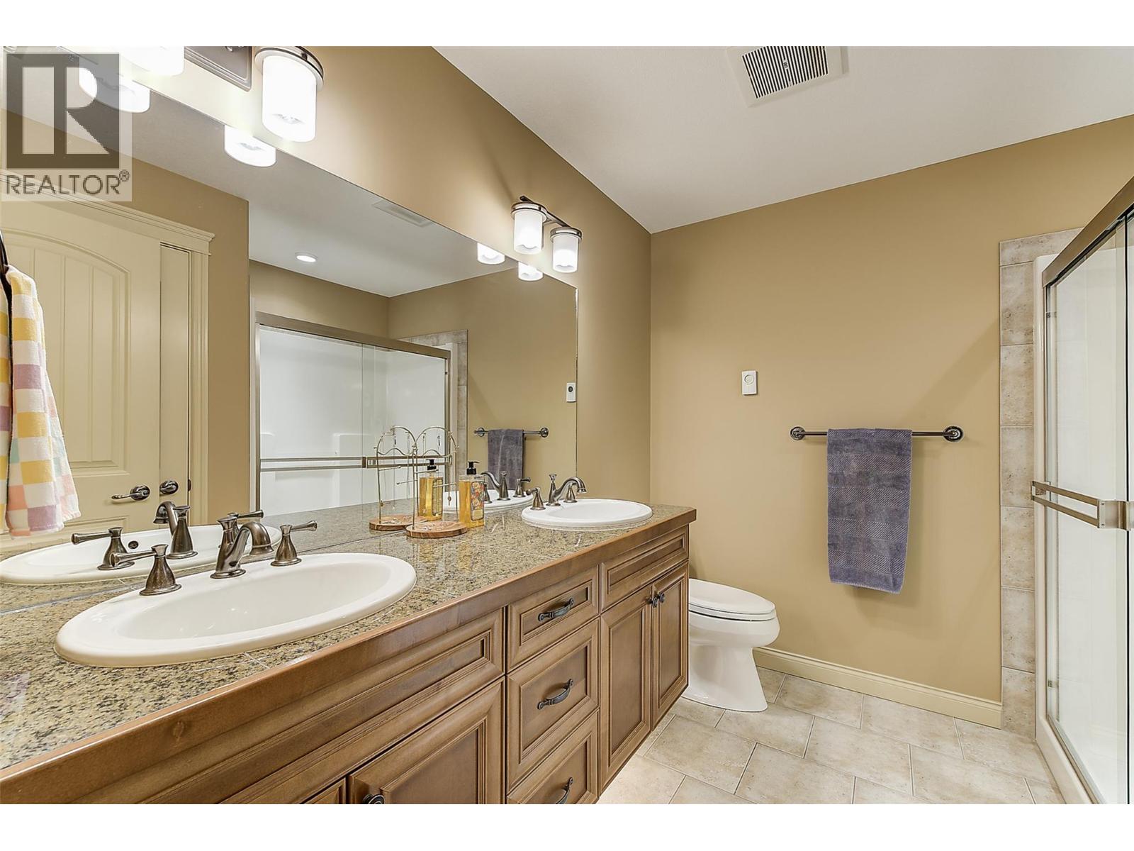 #101 2760 Auburn Road - 21