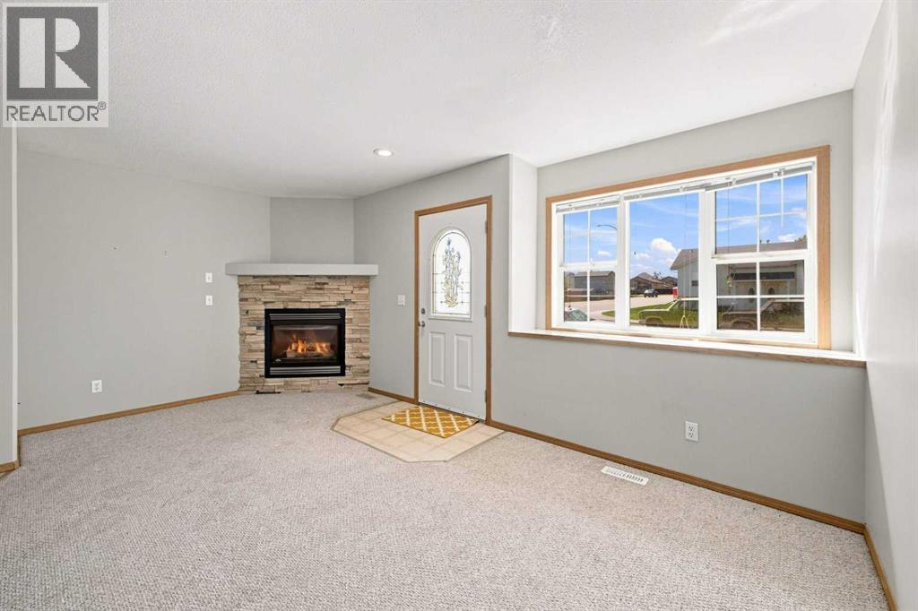 Listing photo – 28 Terrace Heights Drive, Lacombe