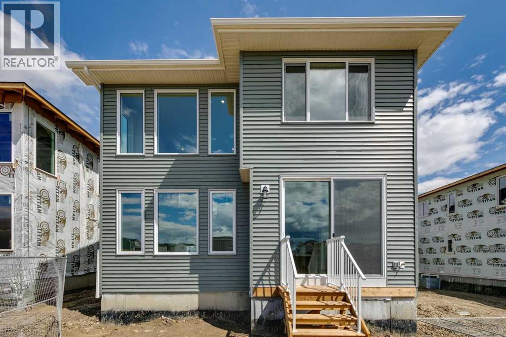 Listing photo – 55 Bridgeport Circle, Chestermere