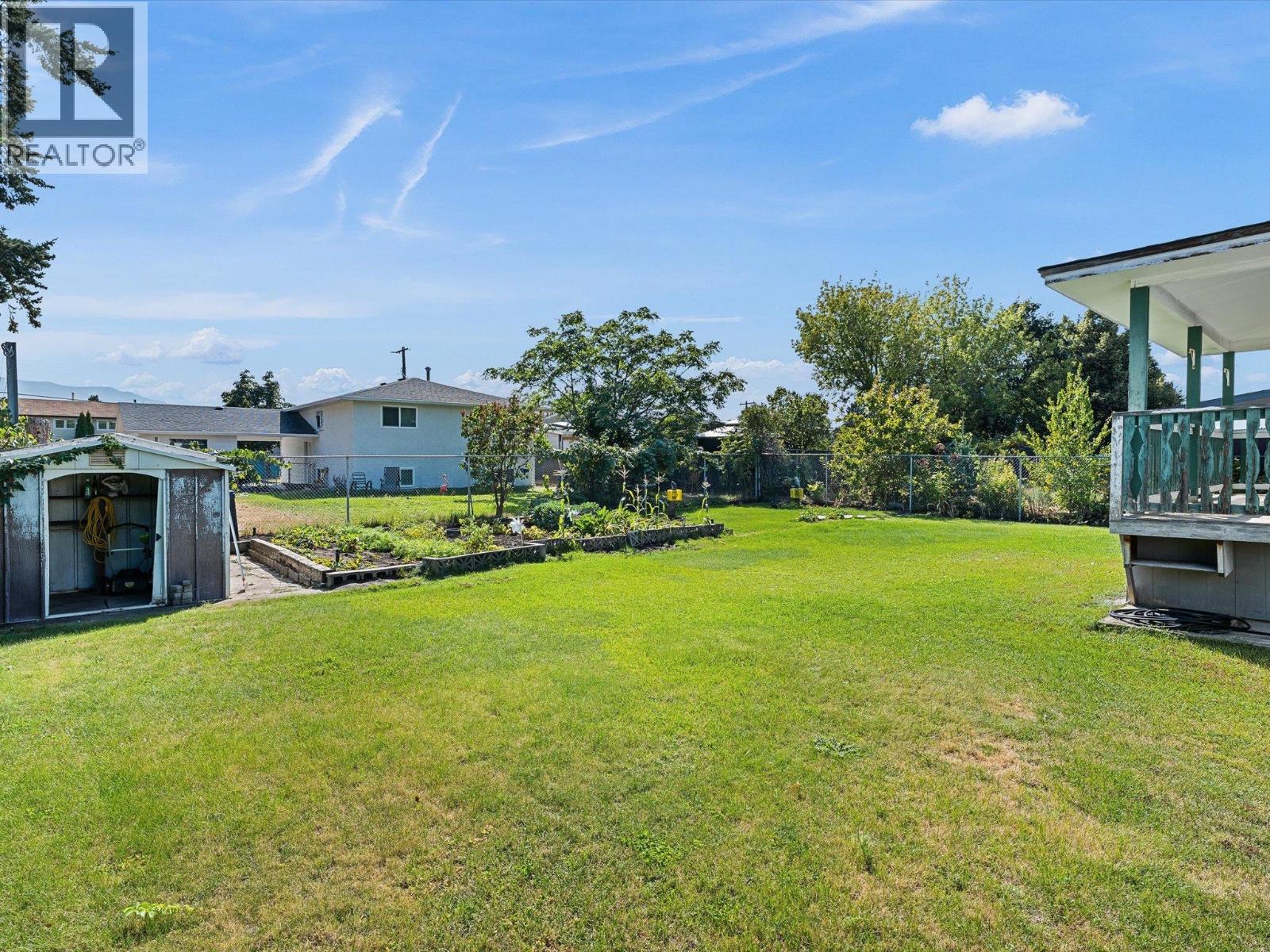 465 Hollydell Road, Kelowna