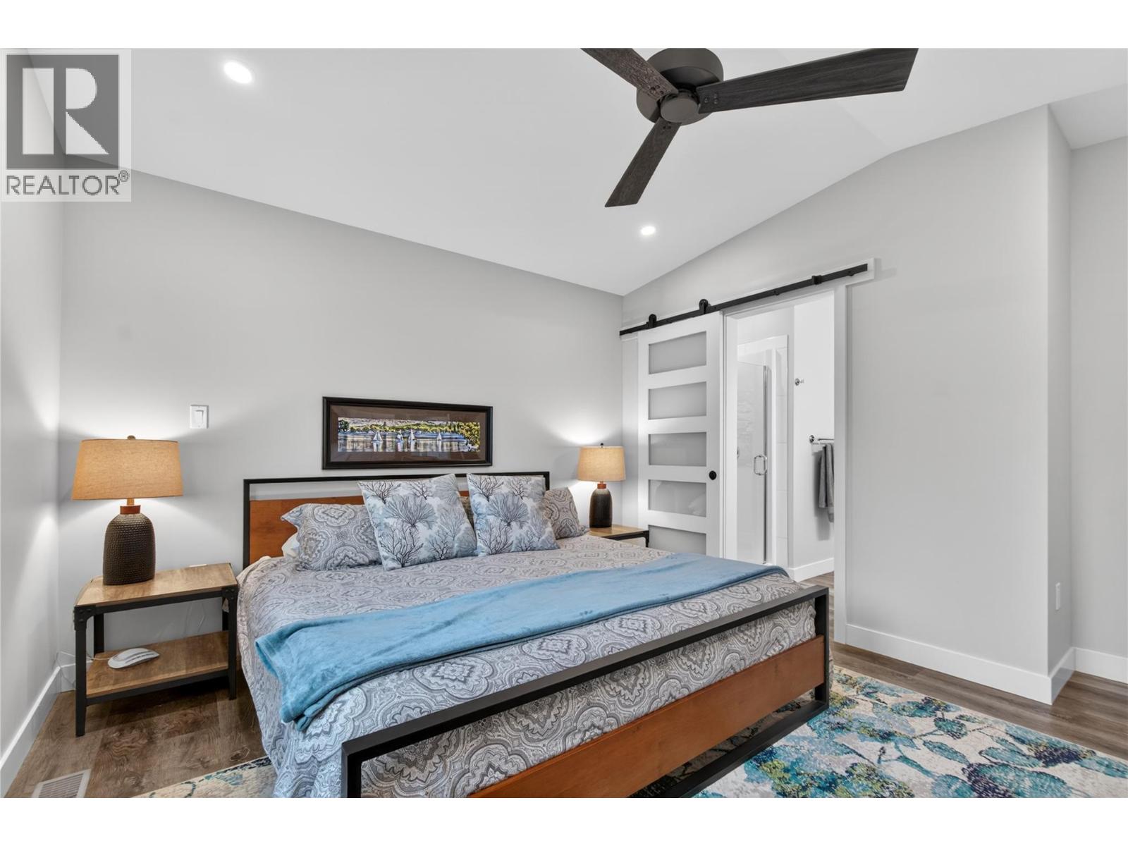 1492 Leir Street - 40