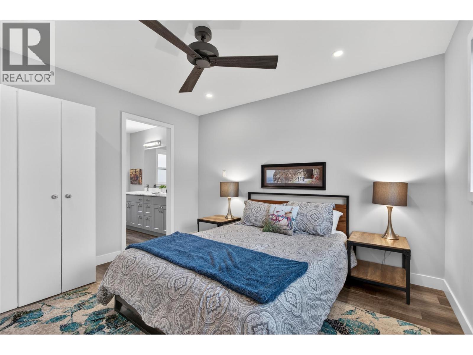 1492 Leir Street - 43