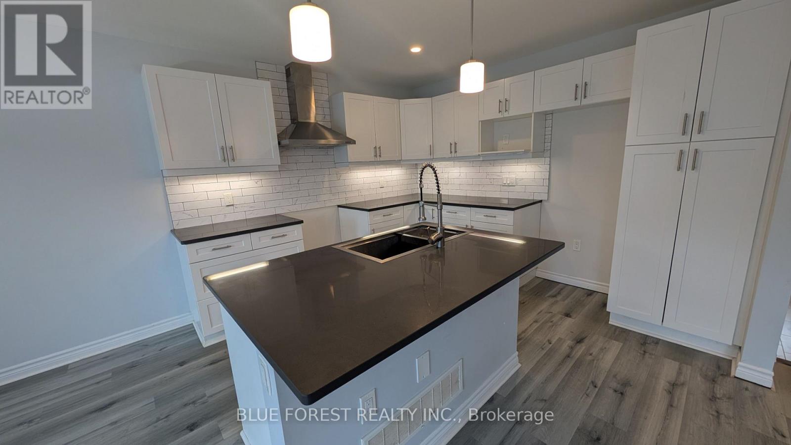 #104 3400 CASTLE ROCK PLACE - Image 8