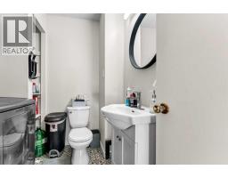 105 Broadway Avenue E, Redcliff, AB T0J2P0 Photo 17