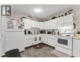 105 Broadway Avenue E, Redcliff, AB T0J2P0 Photo 34