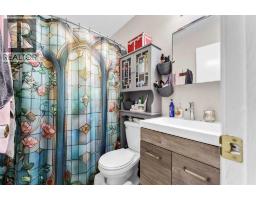 105 Broadway Avenue E, Redcliff, AB T0J2P0 Photo 24