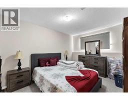 105 Broadway Avenue E, Redcliff, AB T0J2P0 Photo 43