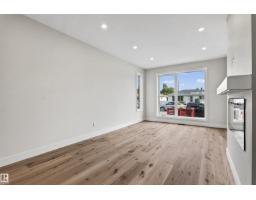 Bedroom 3 - 5606 105 Av Nw, Edmonton, AB T6A1A6 Photo 6